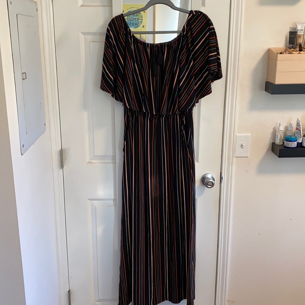 Garnet Hill Off the Shoulder Maxi Dress - Medium